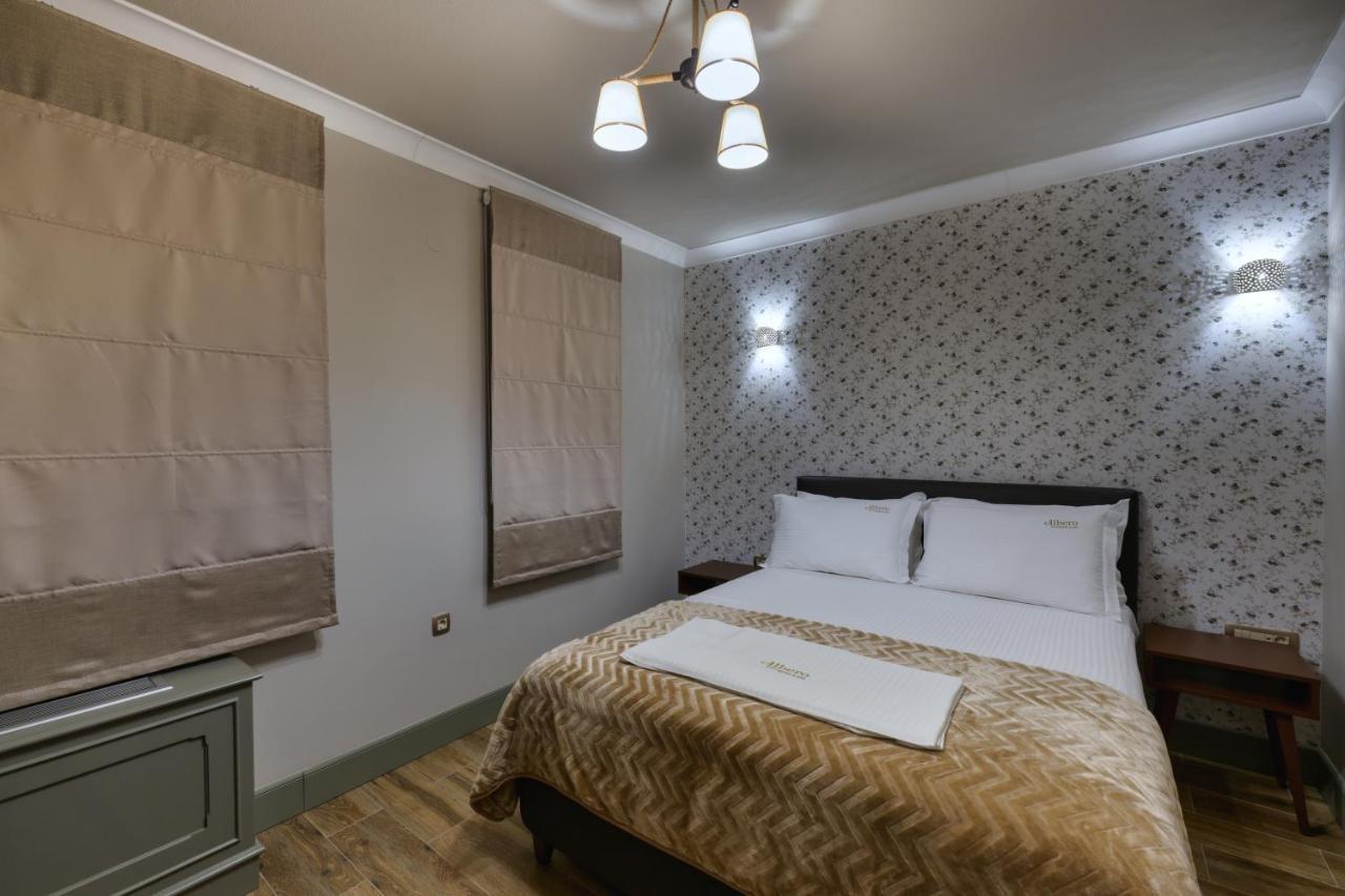 Albero Hotel Perama  Eksteriør billede